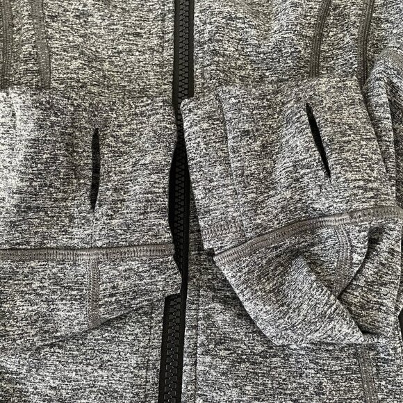 Lululemon Womens Define Jacket Size 6 Heather Gray Lightweight Full Zip Stretch - Picture 10 of 12